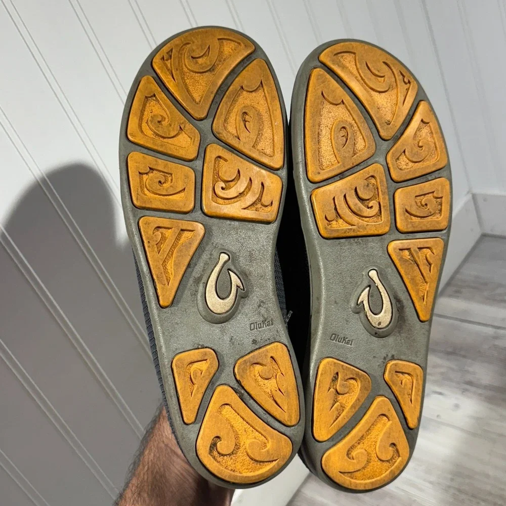 OluKai‎ Nohea Mesh Slip-on Loafer Shoes Mens Size 8 EUR 41 Gray Orange Drop Heel